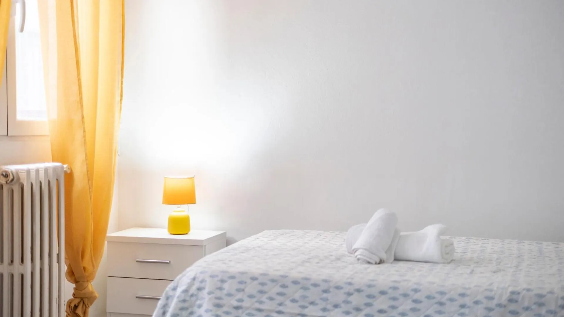 Atico Einstein Suites En Pleno Centro De Гранада Апартаменты