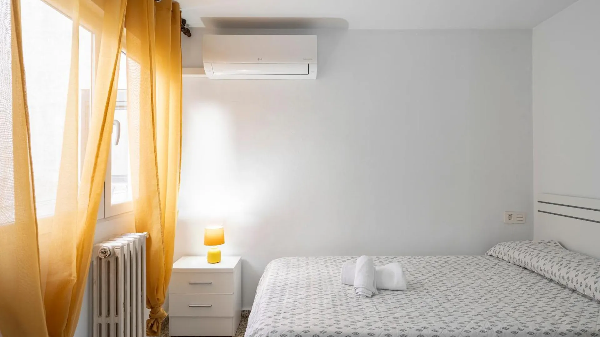 Apartment Atico Einstein Suites En Pleno Centro De Granada